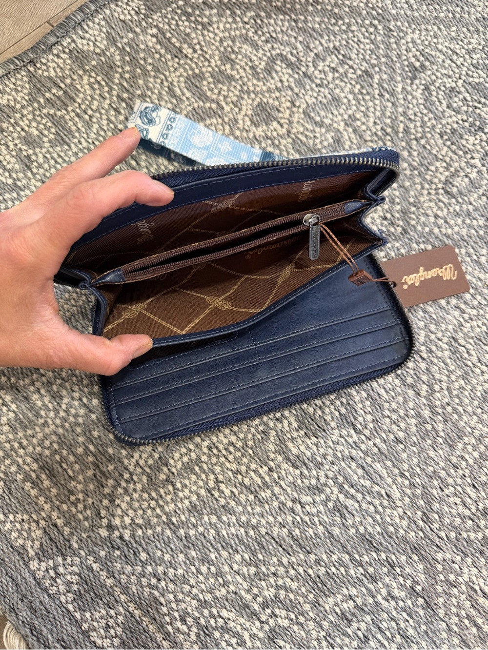 New Wrangler Women’s Patchwork Paisley Wallet Wristlet Wallet Boho Western Large - Picture 11 of 16
